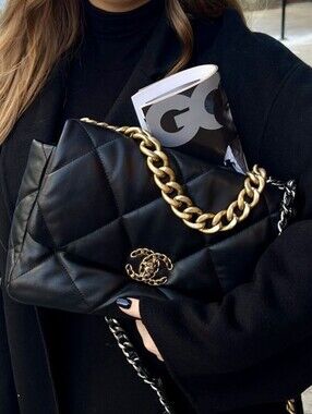 MSRP$8,500 LIKE NEW Chanel Black Quilted Lambskin Leather 19 Large Maxi Flap Bag